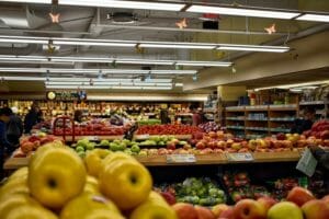 tips for keeping your customers and employees safe in your supermarket