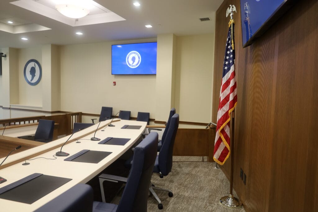 Elevate communication, collaboration, and productivity with the latest audiovisual solutions for government facilities.
